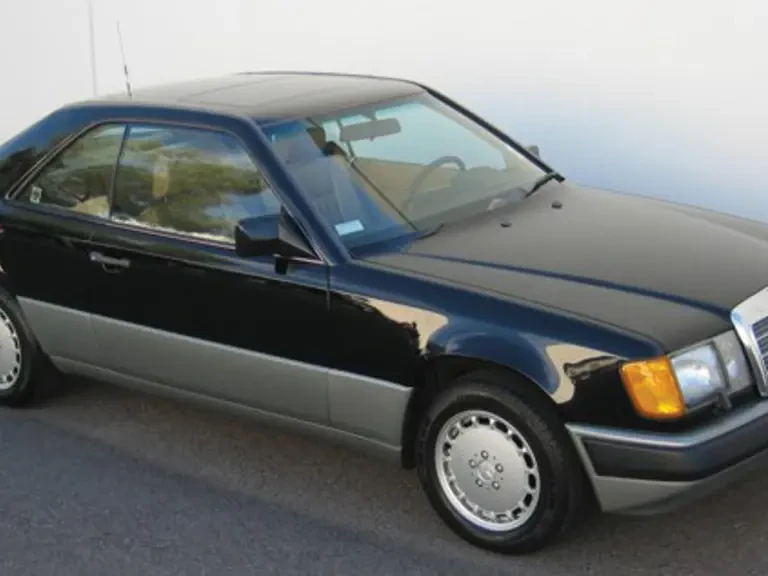 1988 Mercedes-Benz W124 E-Class - Image 2 of 2