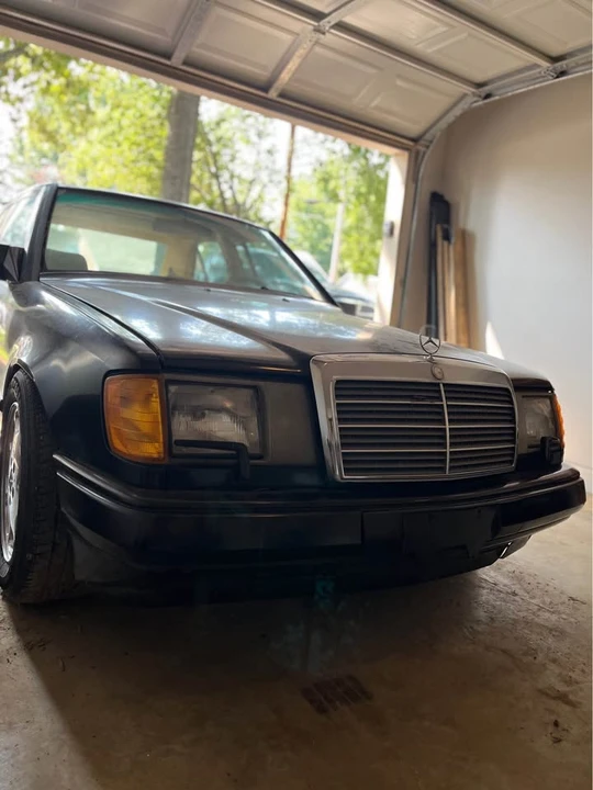 1988 Mercedes-Benz W124 E-Class - Image 4 of 12