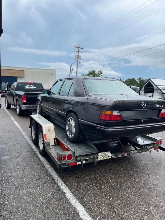 1988 Mercedes-Benz W124 E-Class - Image 8 of 12