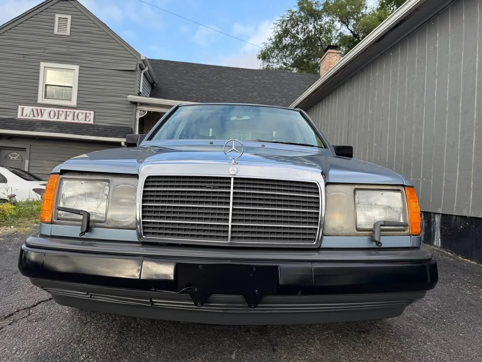 1988 Mercedes-Benz W124 E-Class - Image 5 of 20