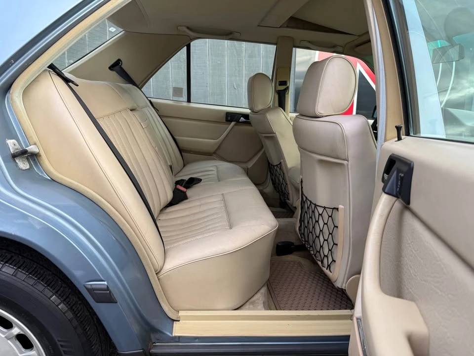 1988 Mercedes-Benz W124 E-Class - Image 10 of 20
