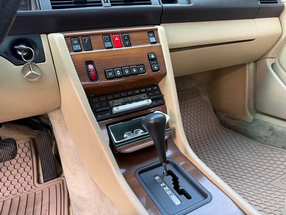 1988 Mercedes-Benz W124 E-Class - Image 14 of 20