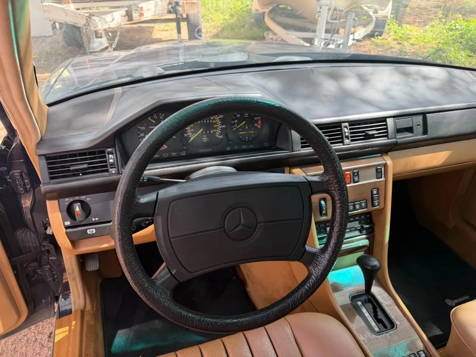 1988 Mercedes-Benz W124 E-Class - Image 5 of 11