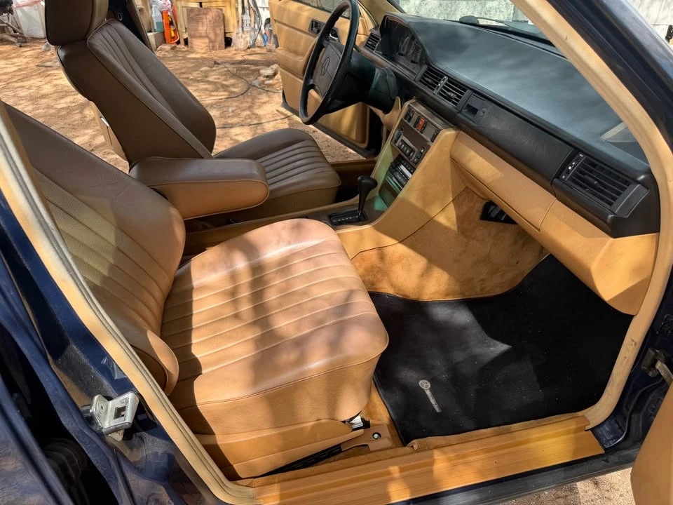 1988 Mercedes-Benz W124 E-Class - Image 7 of 11