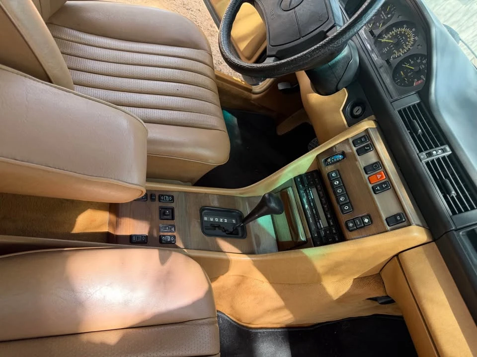 1988 Mercedes-Benz W124 E-Class - Image 9 of 11
