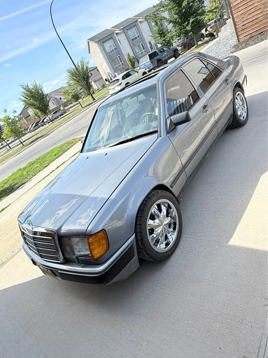 1988 Mercedes-Benz W124 E-Class - Image 2 of 20