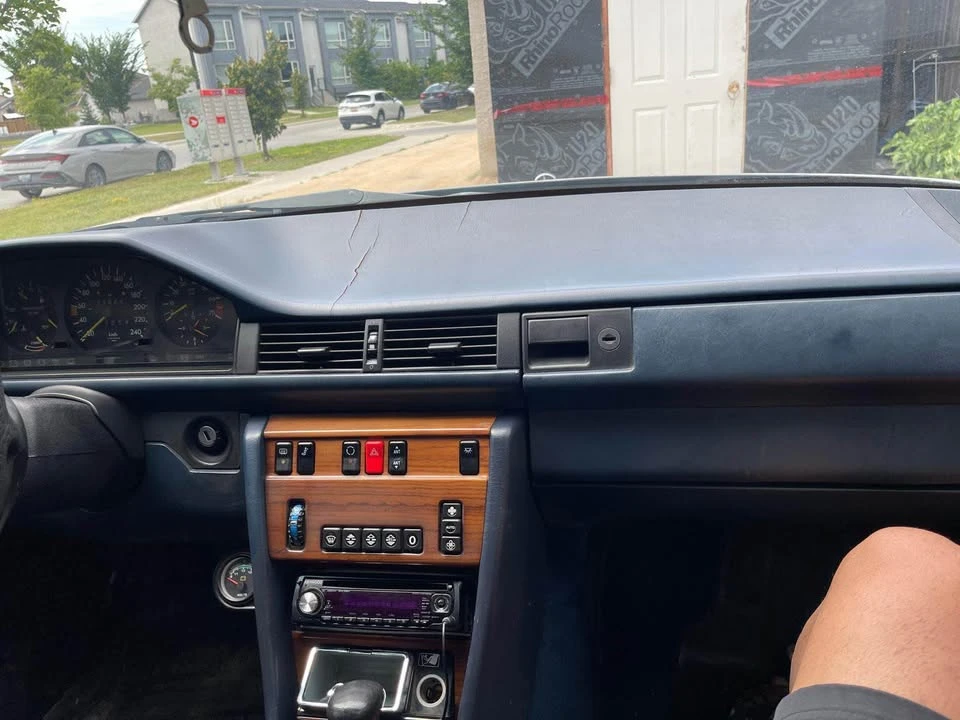 1988 Mercedes-Benz W124 E-Class - Image 13 of 20
