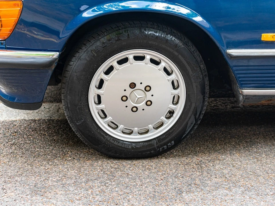 1988 Mercedes-Benz R107 SL-Class - Image 27 of 30