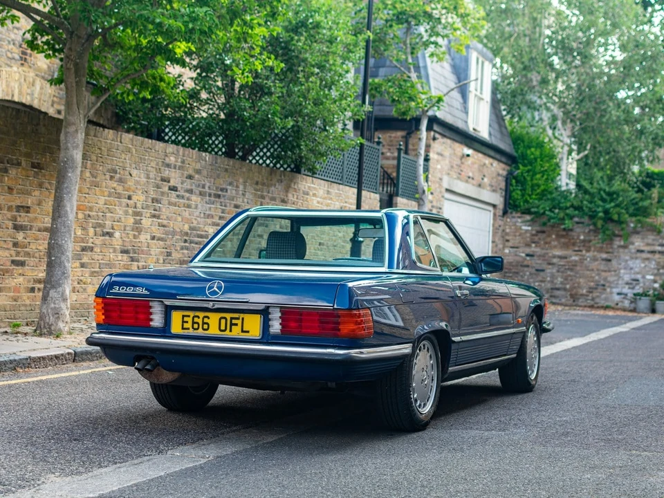 1988 Mercedes-Benz R107 SL-Class - Image 13 of 30