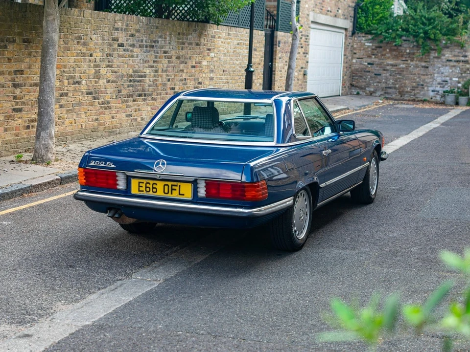 1988 Mercedes-Benz R107 SL-Class - Image 14 of 30