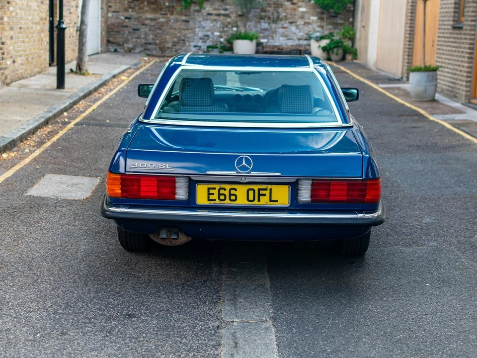 1988 Mercedes-Benz R107 SL-Class - Image 12 of 30