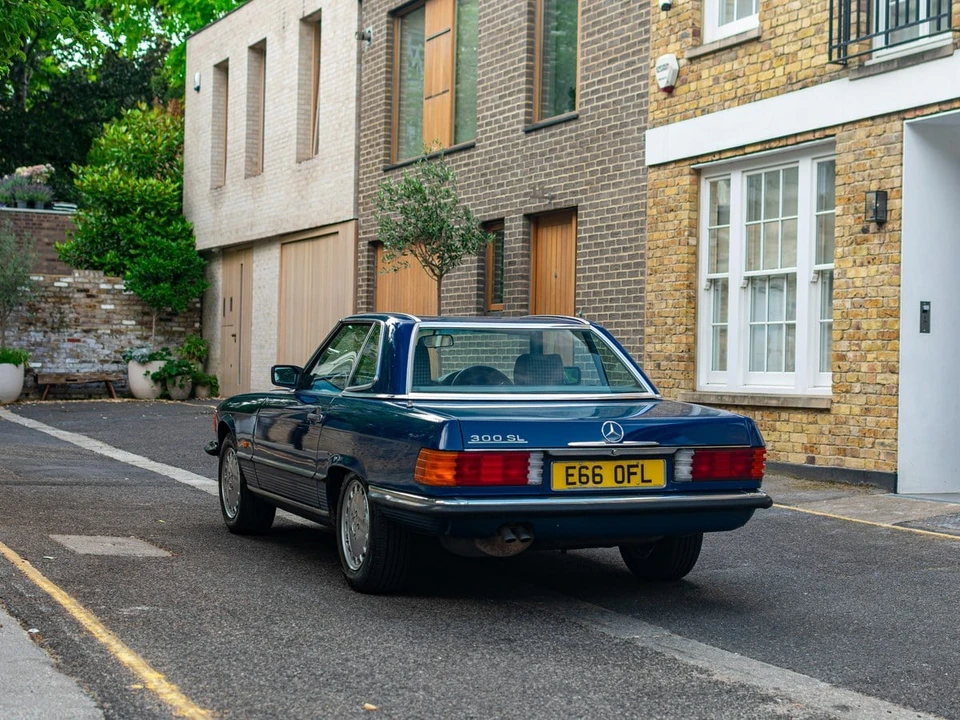 1988 Mercedes-Benz R107 SL-Class - Image 15 of 30