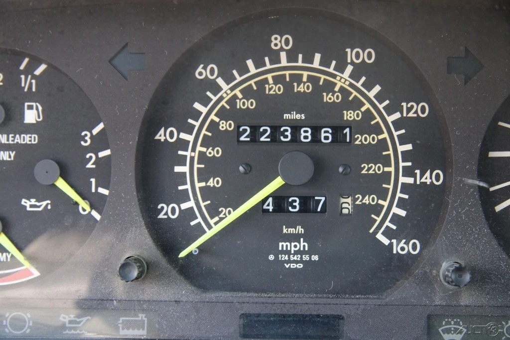 1988 Mercedes-Benz W124 E-Class - Image 16 of 21