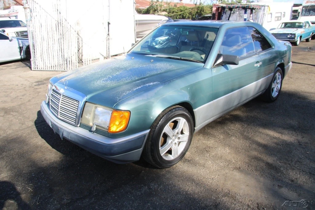 1988 Mercedes-Benz W124 E-Class - Image 2 of 21