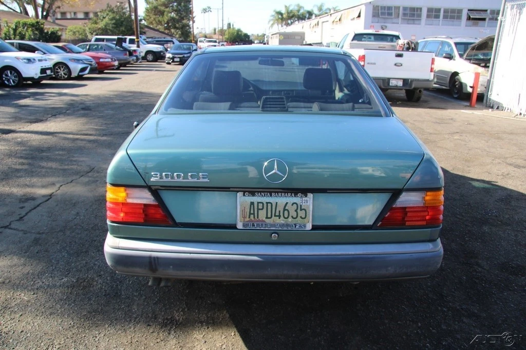 1988 Mercedes-Benz W124 E-Class - Image 5 of 21