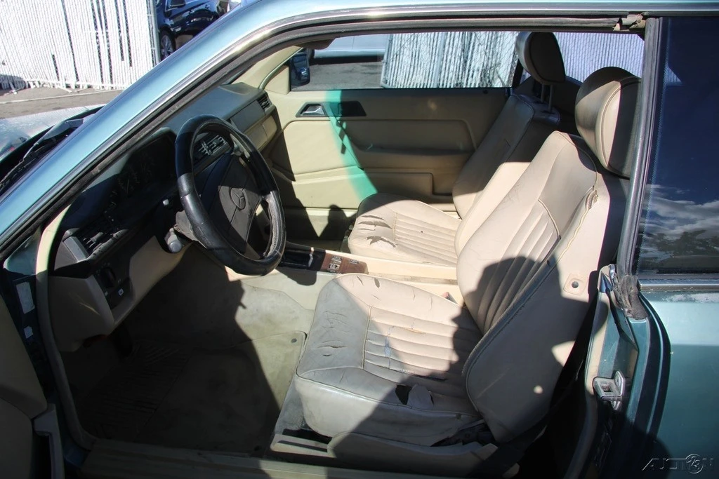 1988 Mercedes-Benz W124 E-Class - Image 13 of 21