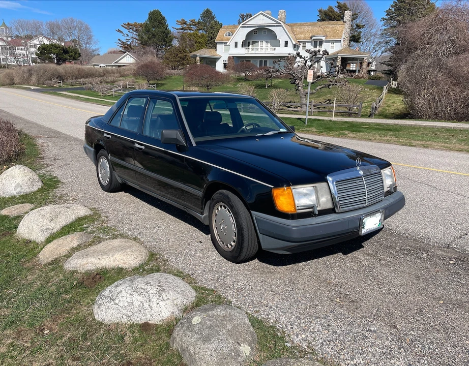 1988 Mercedes-Benz W124 E-Class - Image 2 of 14