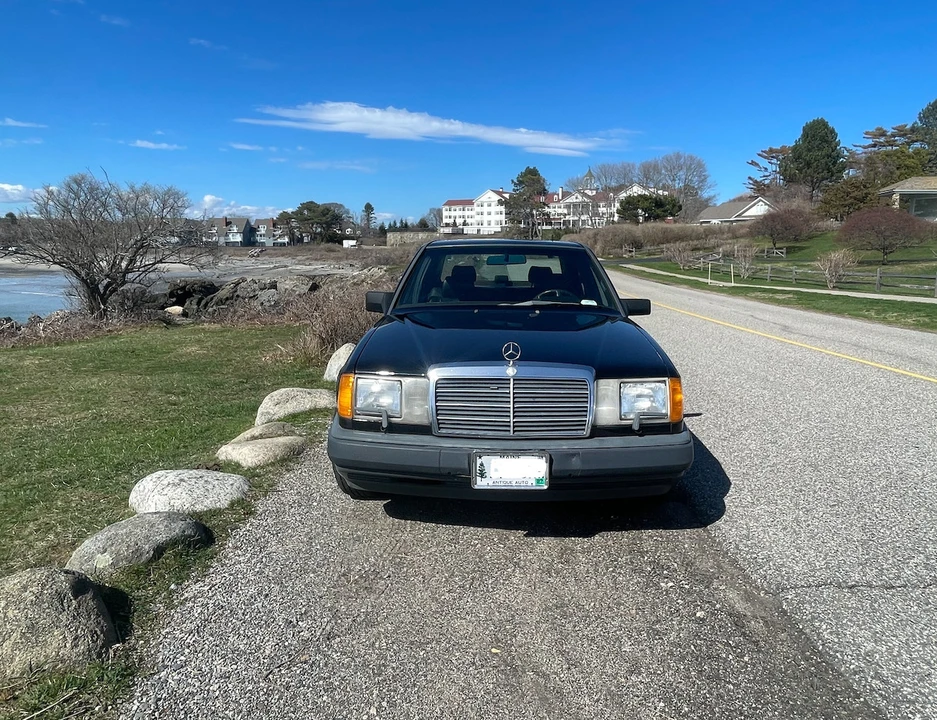 1988 Mercedes-Benz W124 E-Class - Image 6 of 14