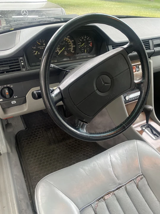 1988 Mercedes-Benz W124 E-Class - Image 25 of 25
