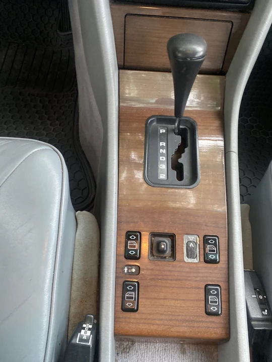 1988 Mercedes-Benz W124 E-Class - Image 9 of 25