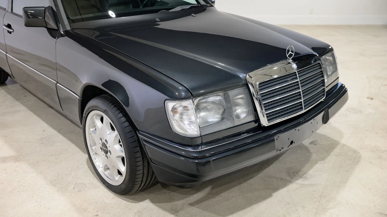 1988 Mercedes-Benz W124 E-Class - Image 17 of 31