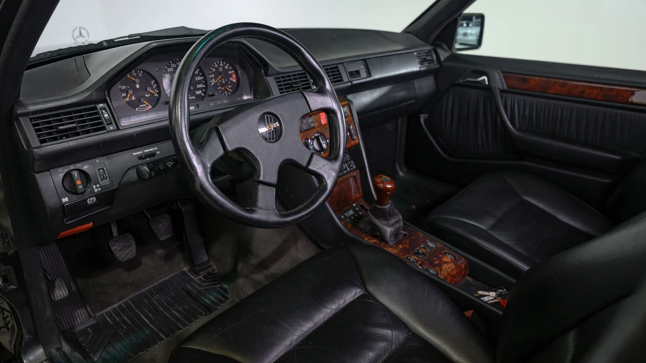 1988 Mercedes-Benz W124 E-Class - Image 6 of 31