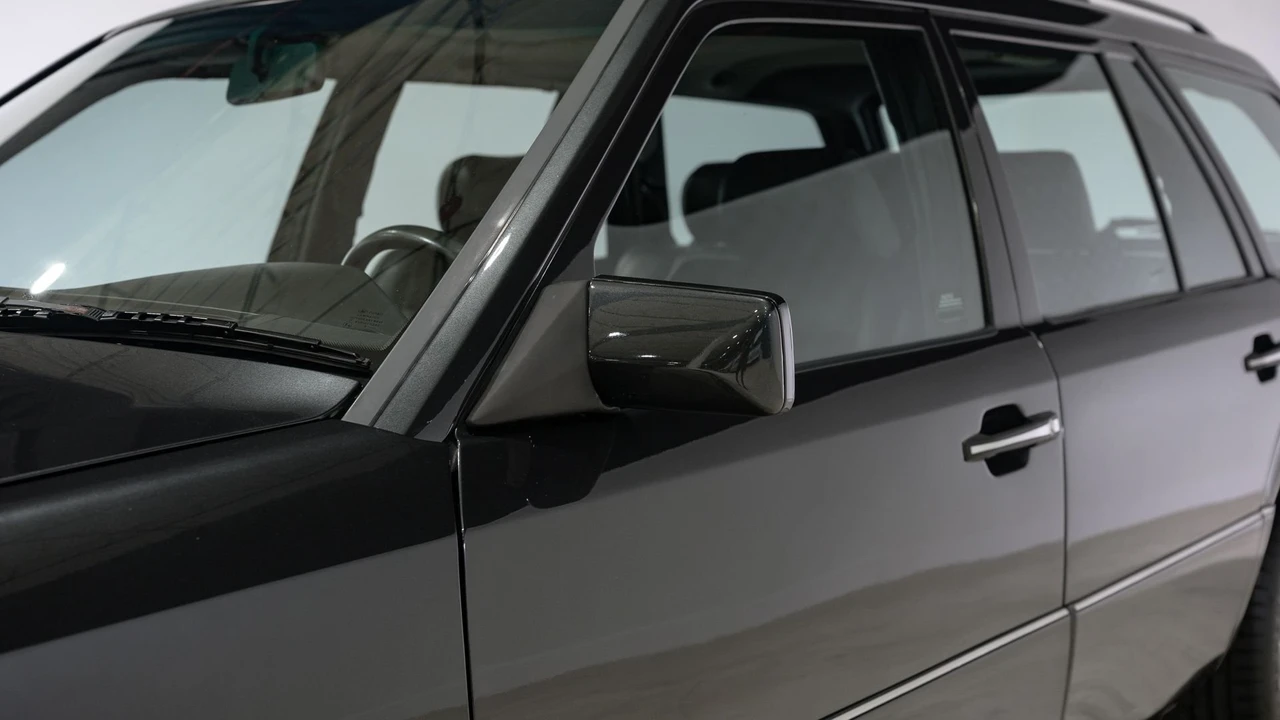1988 Mercedes-Benz W124 E-Class - Image 21 of 31