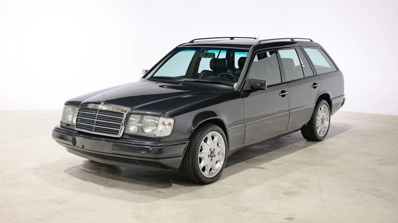 1988 Mercedes-Benz W124 E-Class - Image 10 of 31