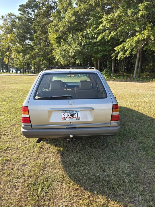1988 Mercedes-Benz W124 E-Class - Image 4 of 20