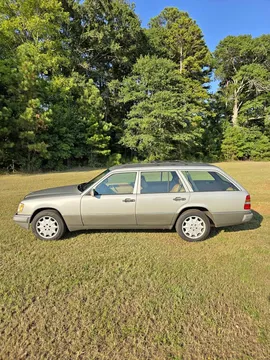 1988 Mercedes-Benz 300 TE Wagon 4D