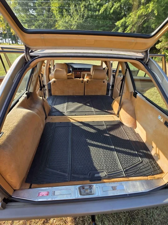 1988 Mercedes-Benz W124 E-Class - Image 15 of 20