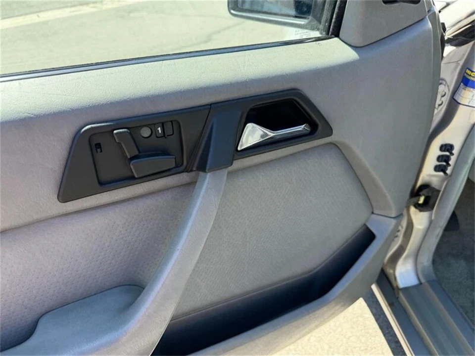 1988 Mercedes-Benz 190E - Image 19 of 31