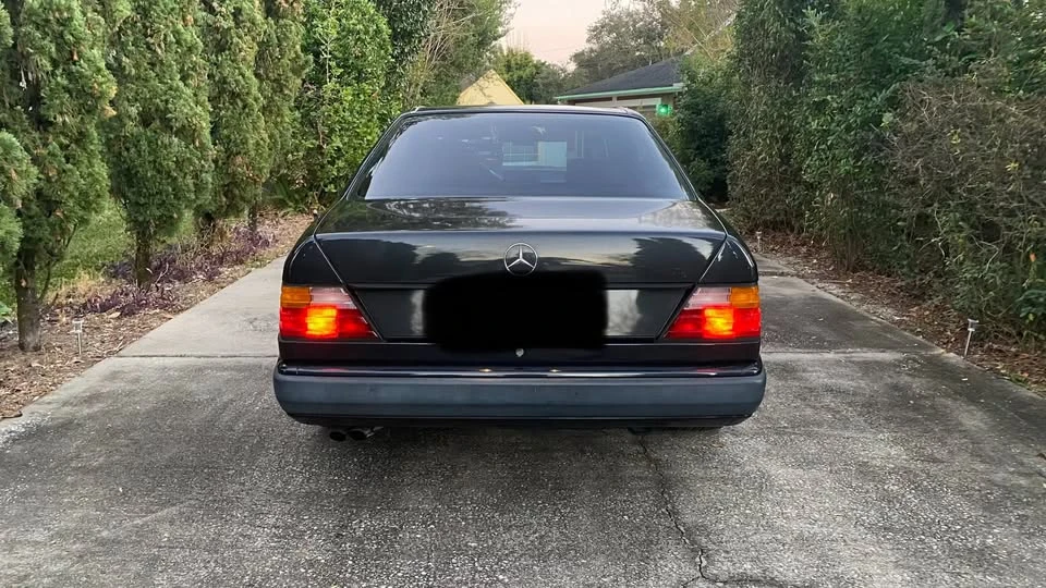 1988 Mercedes-Benz W124 E-Class - Image 3 of 11