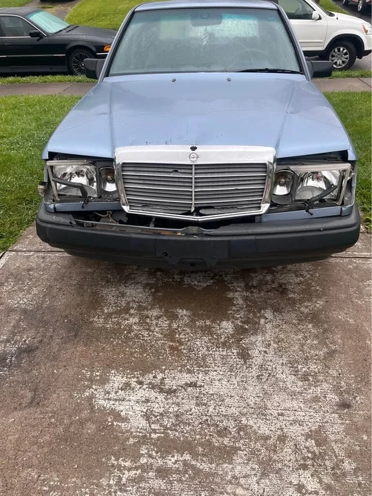 1988 Mercedes-Benz W124 E-Class - Image 11 of 12