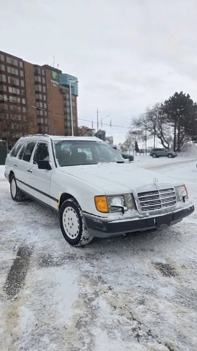 1988 Mercedes-Benz W124 E-Class - Image 4 of 8