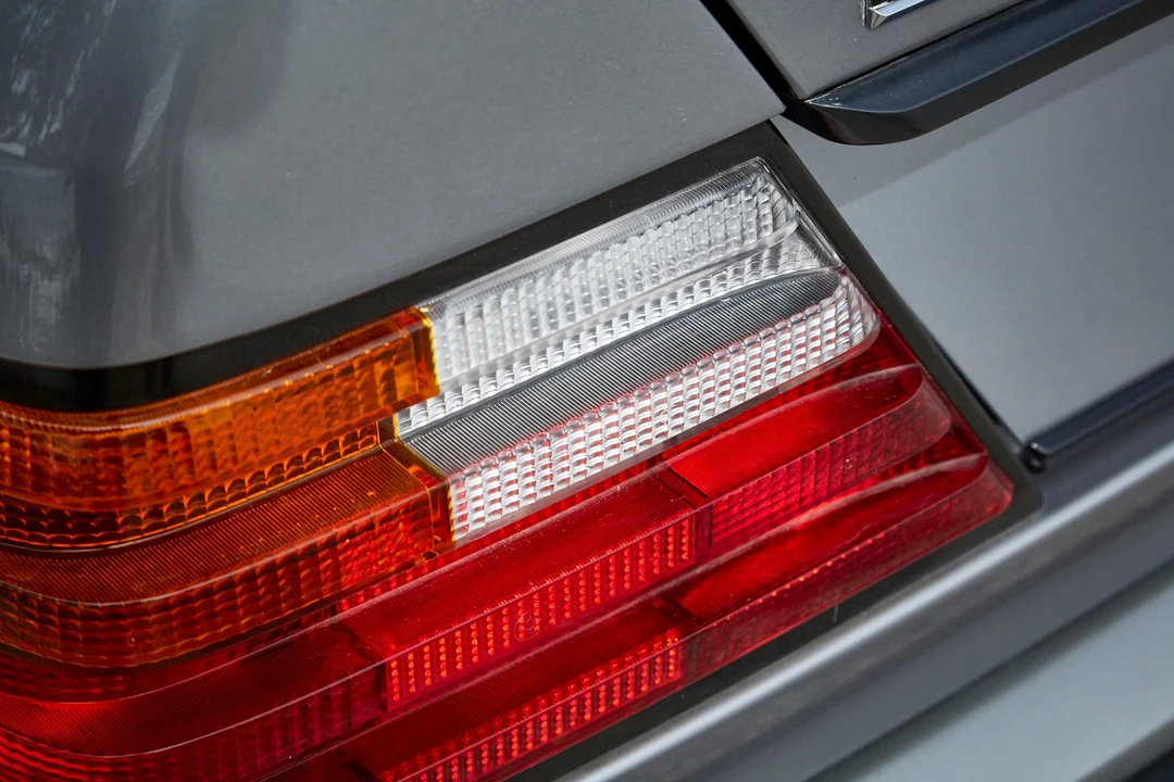 1988 Mercedes-Benz W124 E-Class - Image 29 of 31