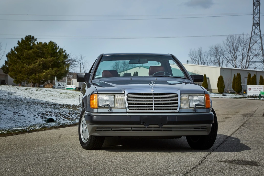 1988 Mercedes-Benz W124 E-Class - Image 2 of 31