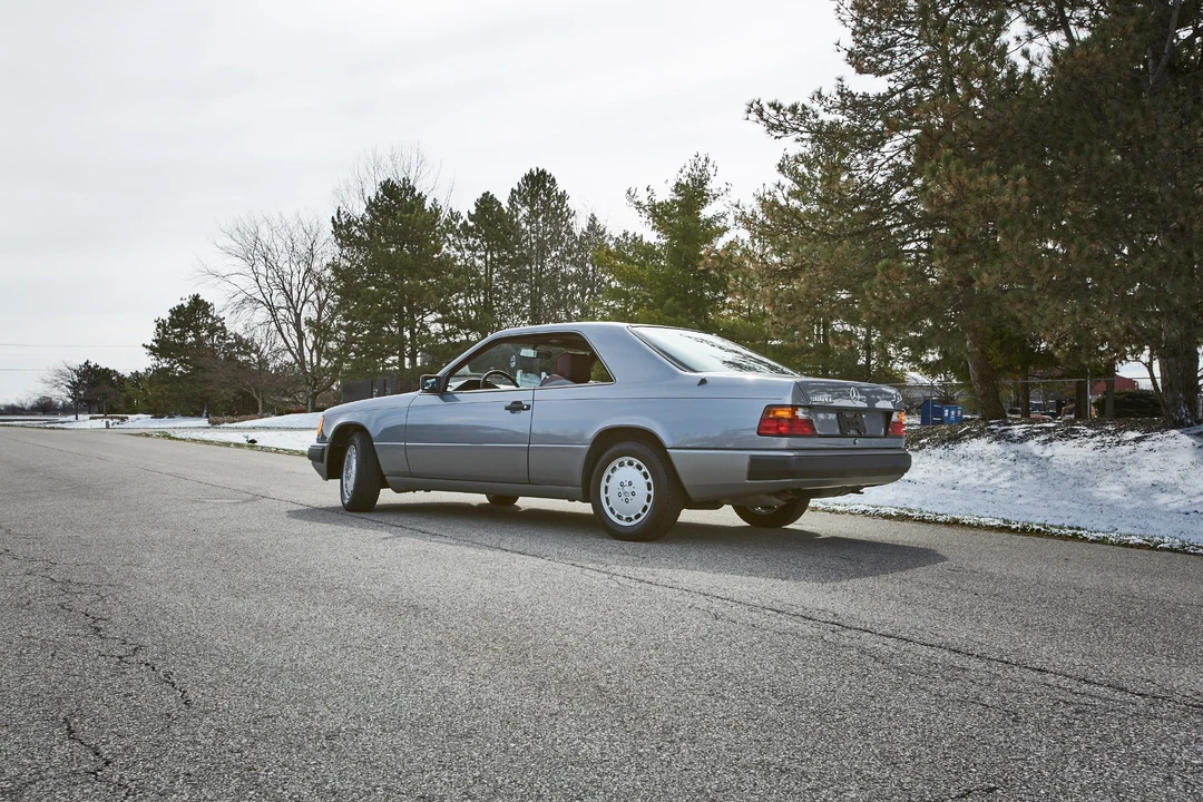 1988 Mercedes-Benz W124 E-Class - Image 11 of 31