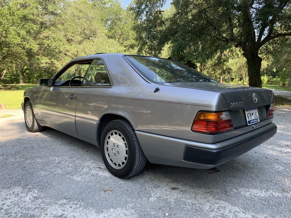 1988 Mercedes-Benz W124 E-Class - Image 12 of 31