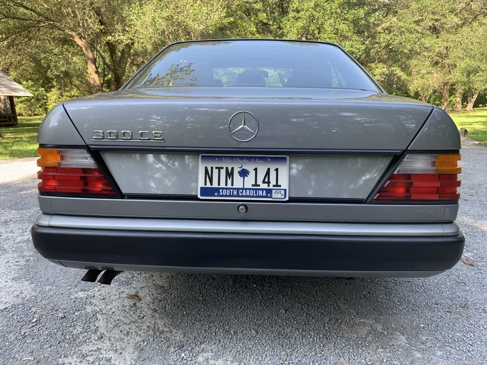 1988 Mercedes-Benz W124 E-Class - Image 14 of 31