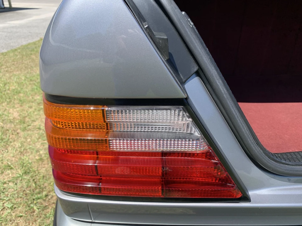 1988 Mercedes-Benz W124 E-Class - Image 21 of 31