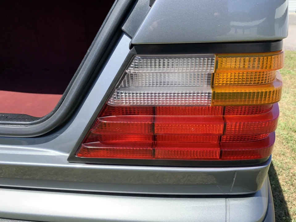 1988 Mercedes-Benz W124 E-Class - Image 22 of 31