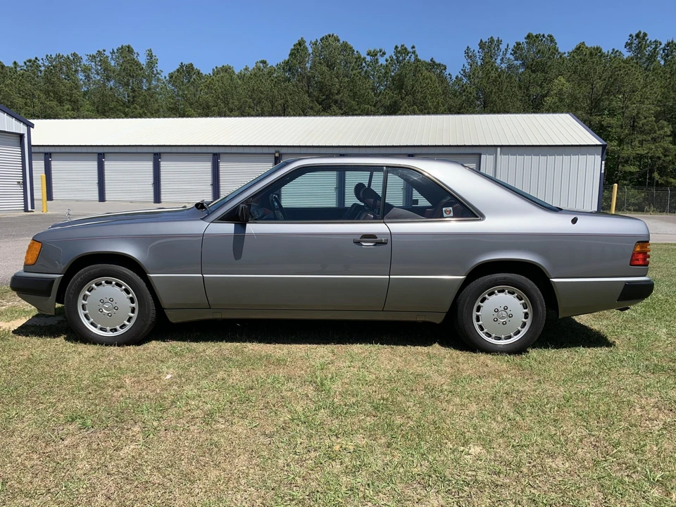 1988 Mercedes-Benz W124 E-Class - Image 7 of 31