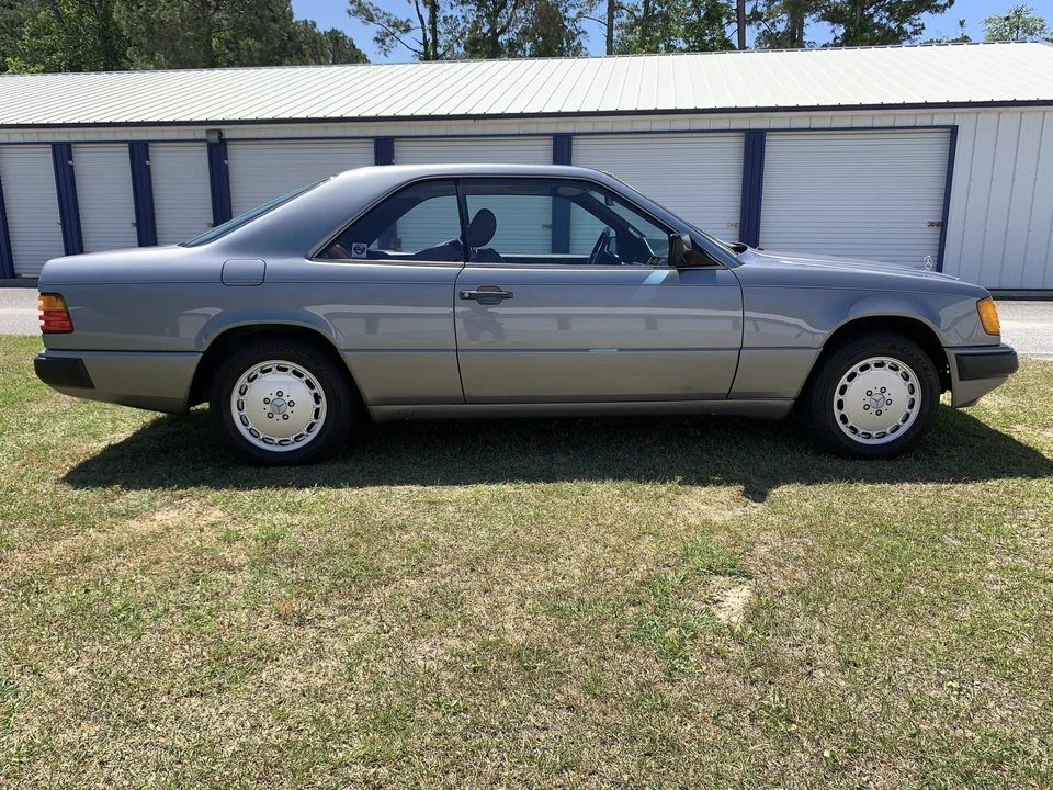 1988 Mercedes-Benz W124 E-Class - Image 3 of 31