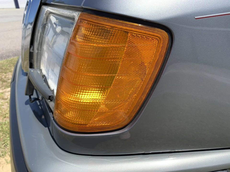 1988 Mercedes-Benz W124 E-Class - Image 28 of 31