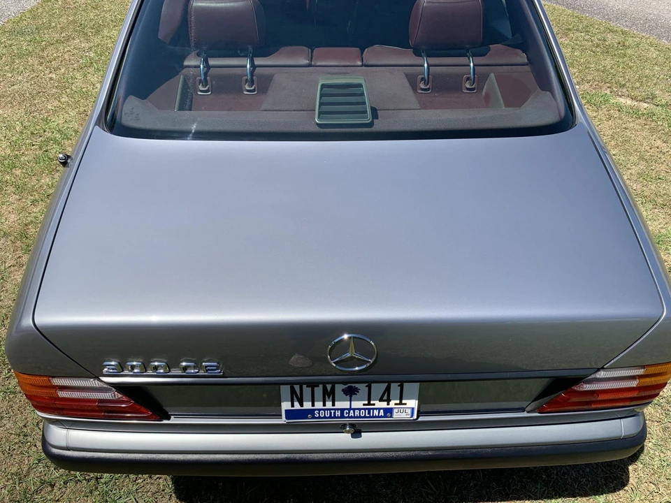 1988 Mercedes-Benz W124 E-Class - Image 15 of 31