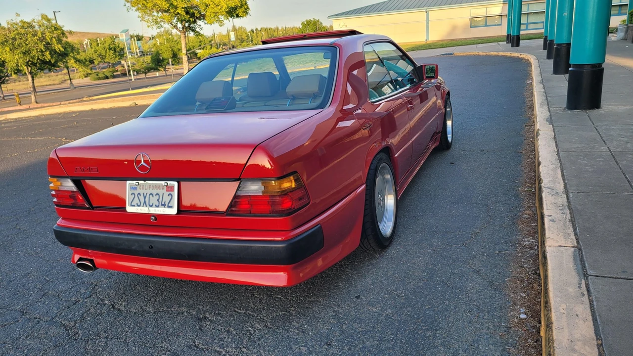1988 Mercedes-Benz W124 E-Class - Image 16 of 31