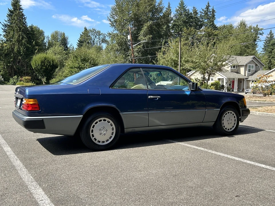 1988 Mercedes-Benz W124 E-Class - Image 9 of 31