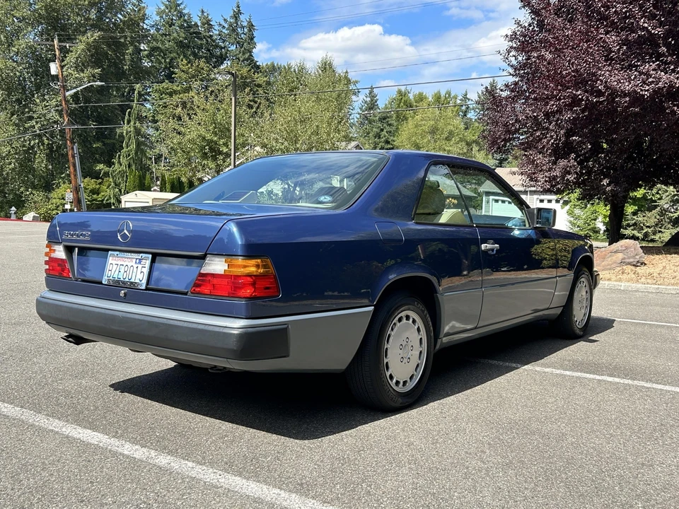 1988 Mercedes-Benz W124 E-Class - Image 10 of 31