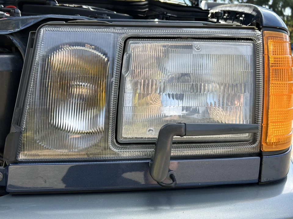 1988 Mercedes-Benz W124 E-Class - Image 29 of 31